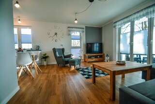 Апартаменты Apartamenty Bryza - Ulanska Свиноуйсьце One-Bedroom Apartment with Parking Place-5