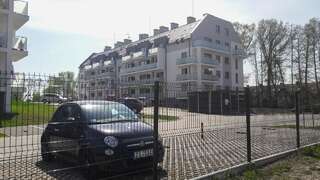 Апартаменты Apartamenty Bryza - Ulanska Свиноуйсьце Studio Apartment with Parking Place-7